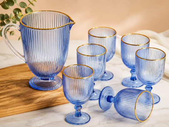 Jarra de Vidro Canelada com 6 Taças – Azul com Borda Dourada